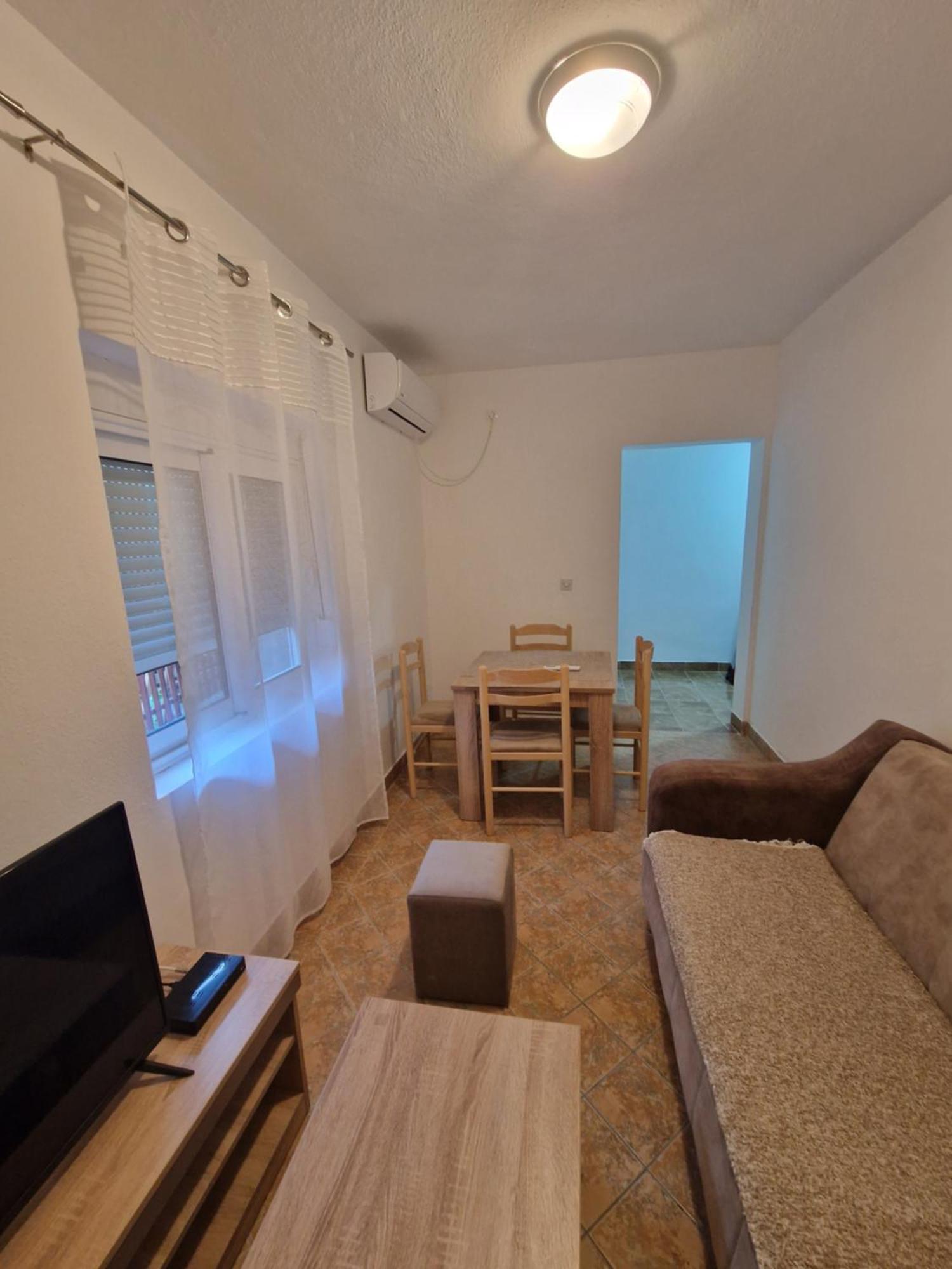 Apartments Stefan Sutomore Luaran gambar